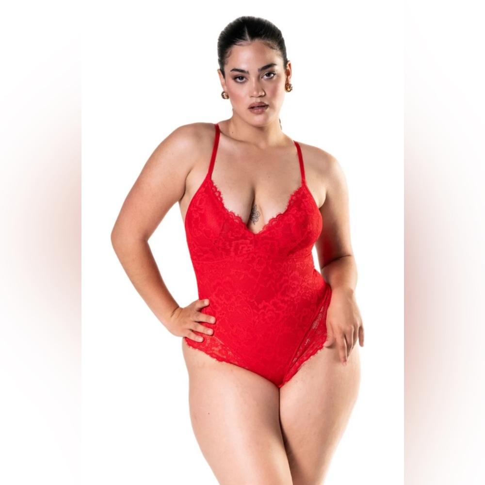 🎉3 for $50 🎉 Red Lace Snatched Bodysuit